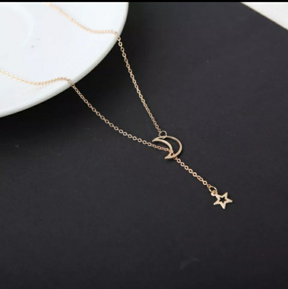 Beautiful Moon and a Star Necklace πππππ - Picture 3 of 3